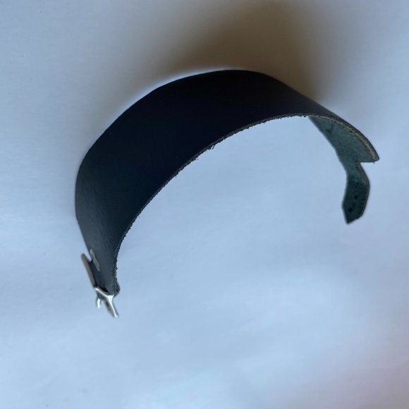 VINTAGE leather cuff - Picture 6 of 6